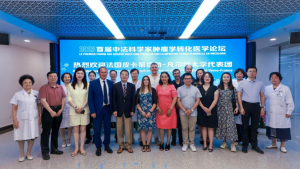 法国皮卡第儒勒-凡尔纳大学代表团一行莅临我院参观交流