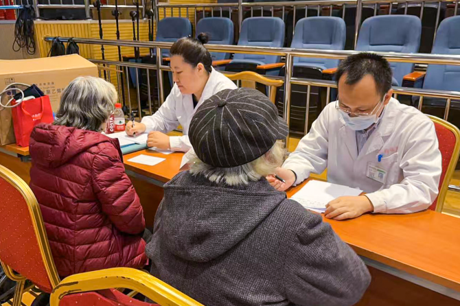 关爱睡眠健康 守护畅快呼吸——王府医院呼吸科举办世界睡眠日专场义诊活动