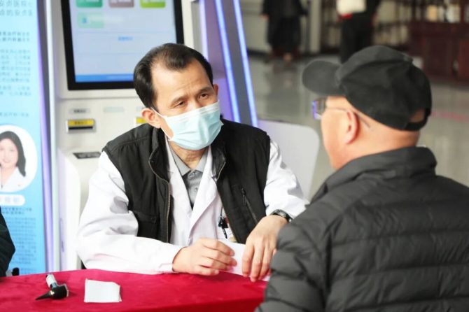 全民科学爱耳,共护听力健康——王府医院耳鼻喉科开展“全国爱耳日”义诊活动