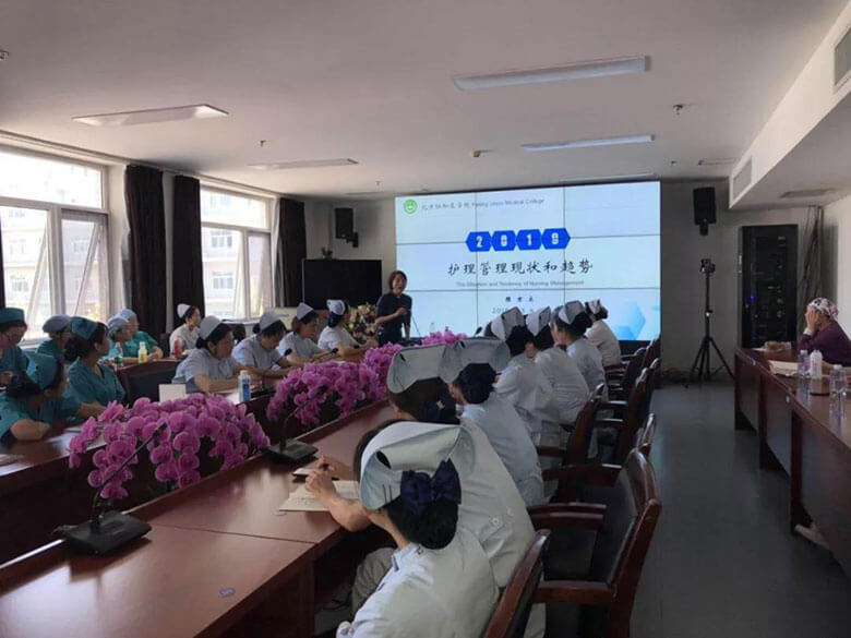 5.12国际护士节系列活动（二）——邀请北京协和医学院护理学院陈京立女士授课