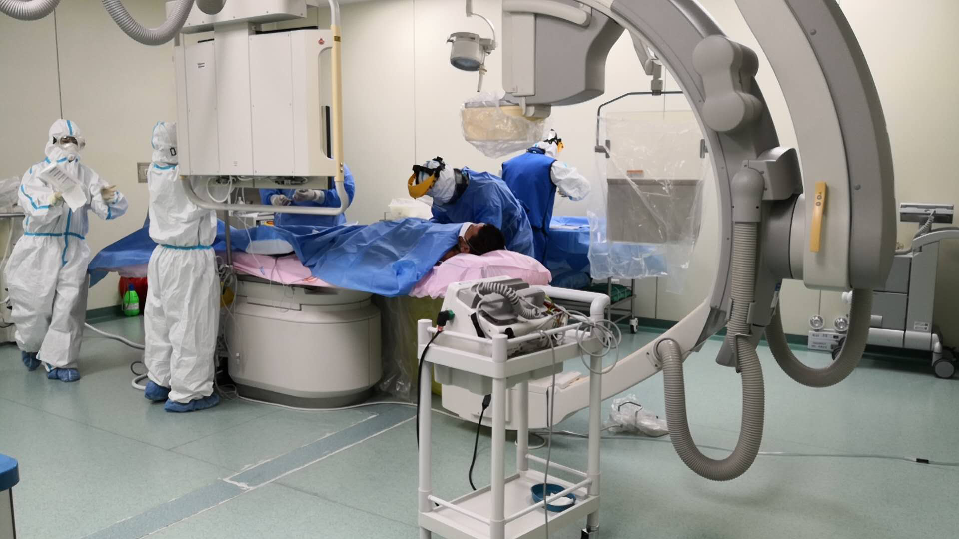 王府医院心脏中心成功挽救两名高龄危重患者生命