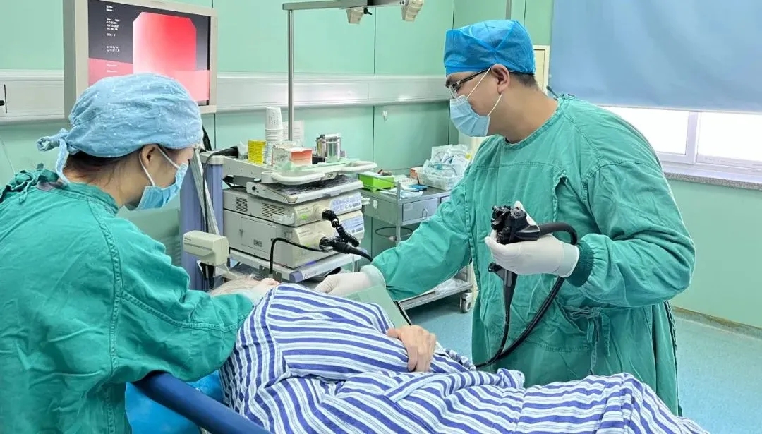 热烈庆祝王府医院与友谊医院消化道内窥镜团队战略合作成立消化内镜中心