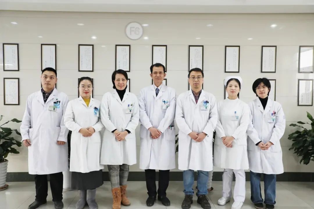 可别小看春季过敏性鼻炎！专家提醒，提早预防，规范治疗